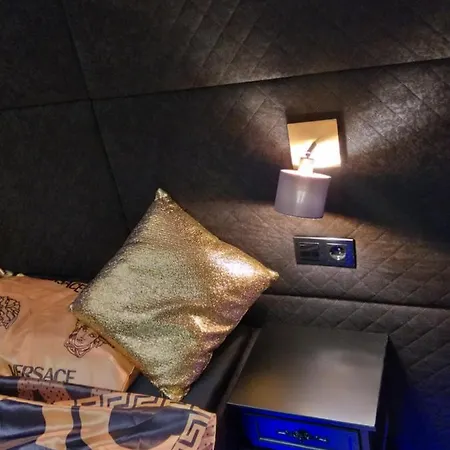 Modern Hoteliving
